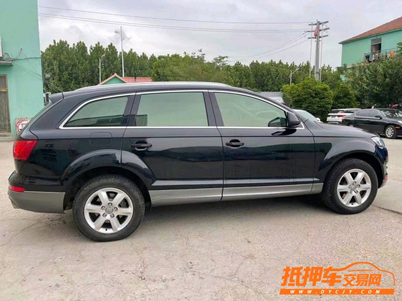 青岛12年奥迪Q75
