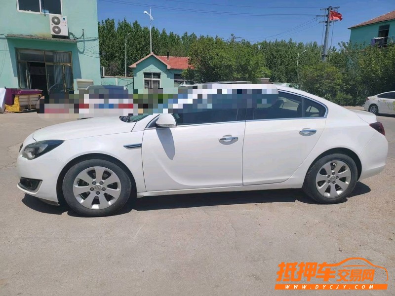 青岛13年别克君威2