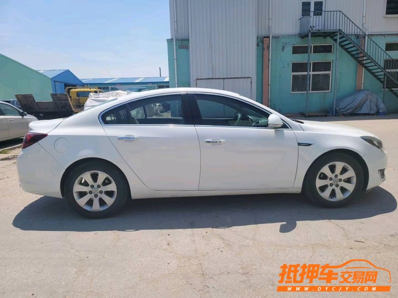 青岛13年别克君威3