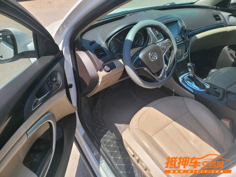 青岛13年别克君威5