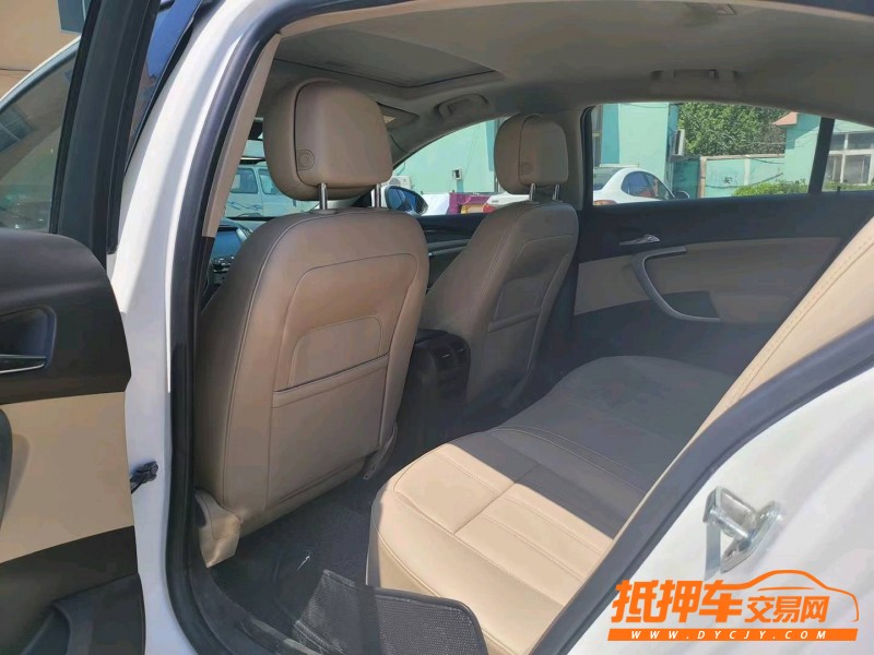 青岛13年别克君威6