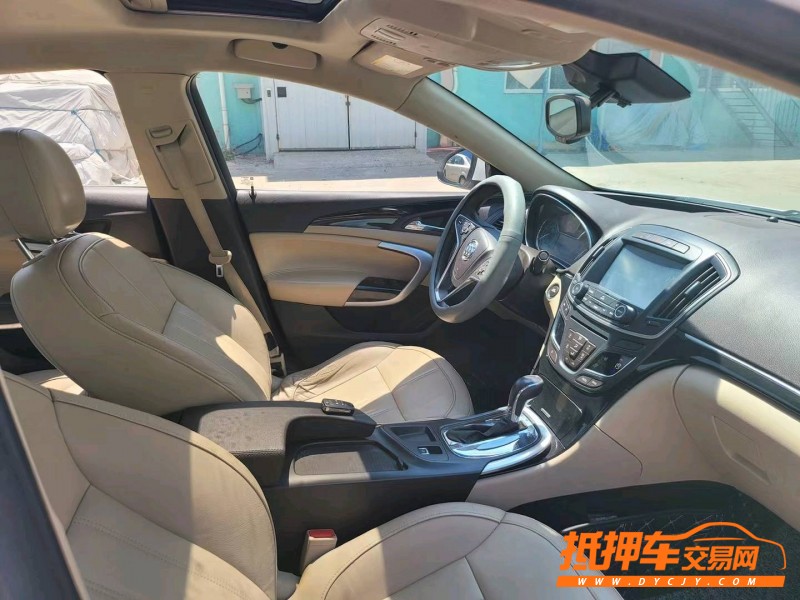 青岛13年别克君威8