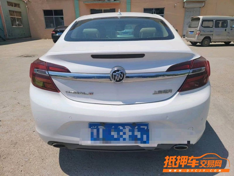 青岛13年别克君威9