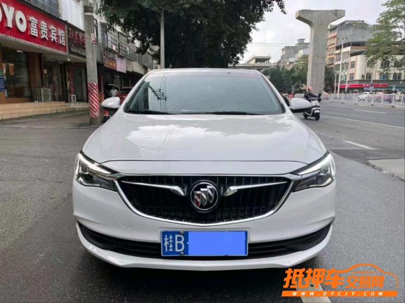 防城港22年別克英朗1