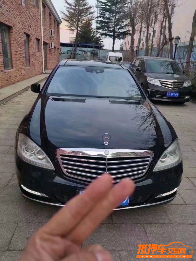 青岛11年奔驰S1