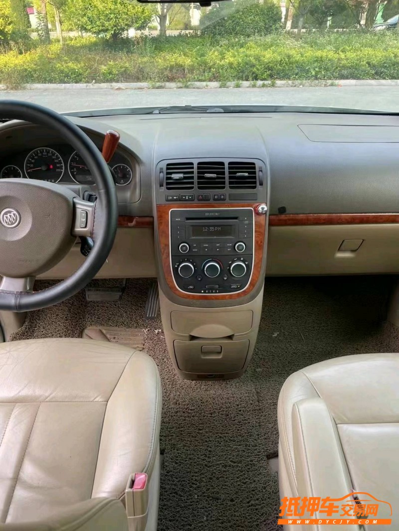 青岛11年别克GL85