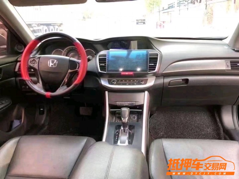 青岛16年本田雅阁7