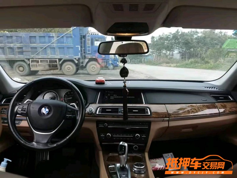 广州13年宝马7系7