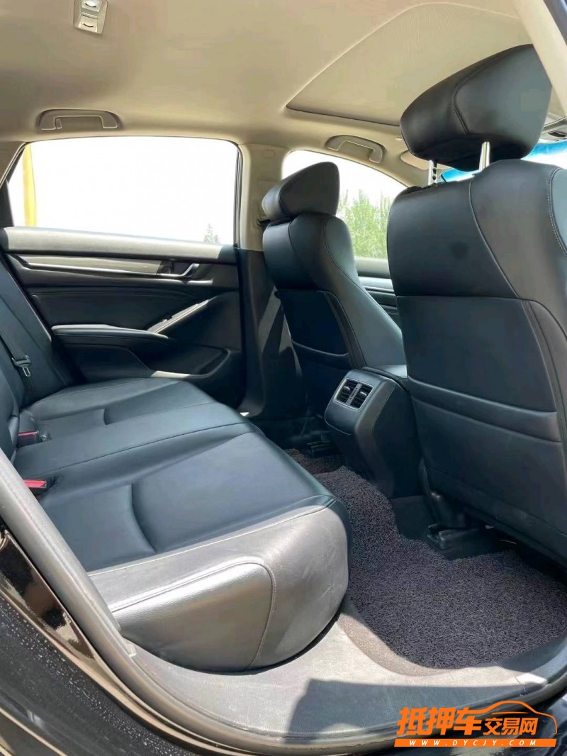 潍坊18年本田雅阁3