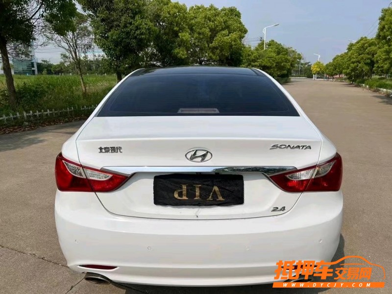 盐城14年现代索纳塔八9