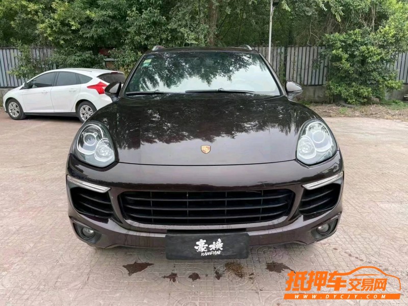 濰坊15年保時捷卡宴1