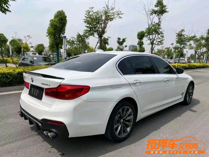 盐城17年宝马5系4