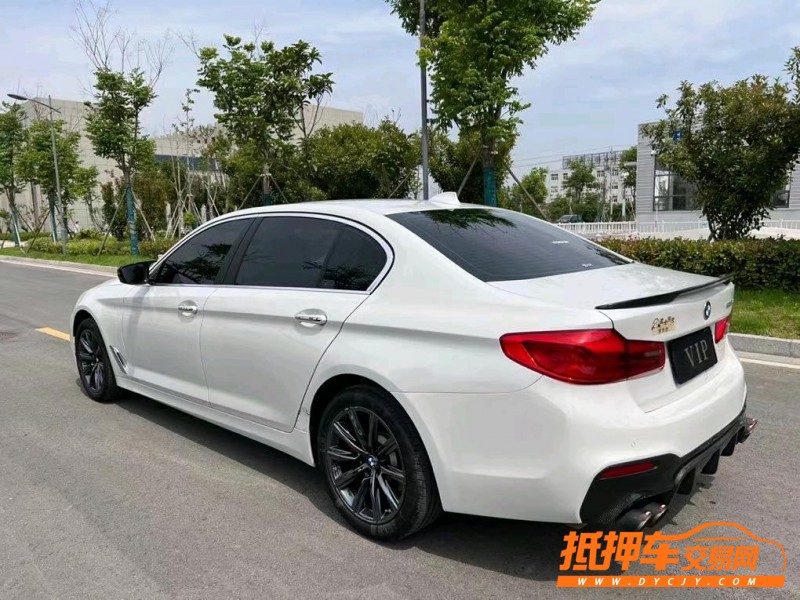 盐城17年宝马5系8