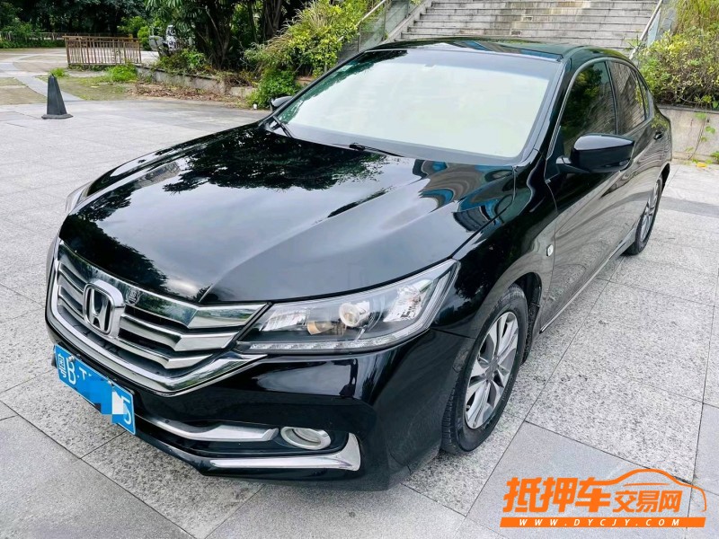深圳14年本田雅阁2