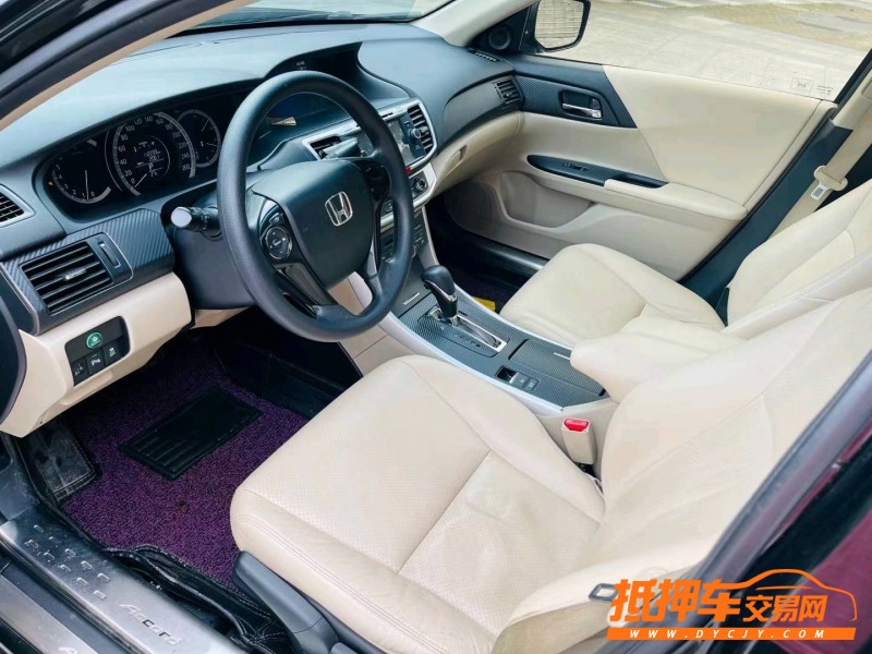 深圳14年本田雅阁3