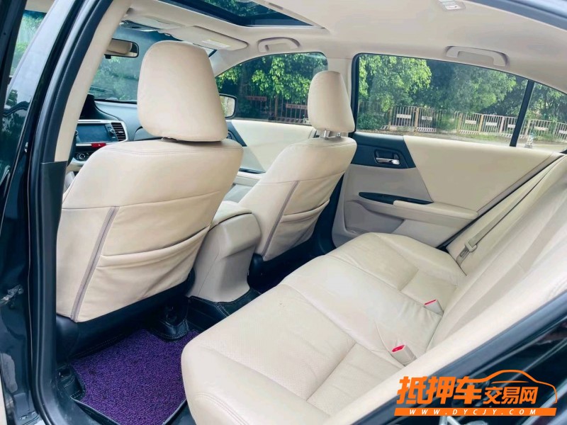 深圳14年本田雅阁7