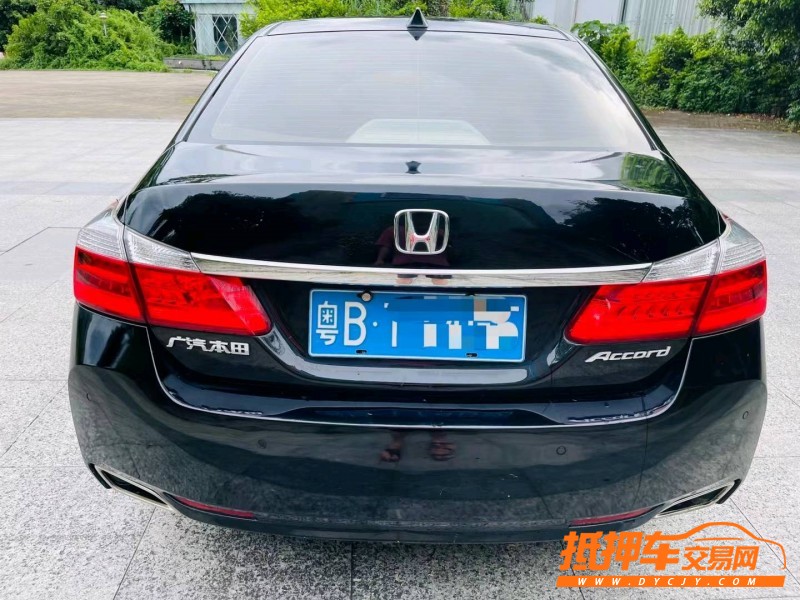 深圳14年本田雅阁9