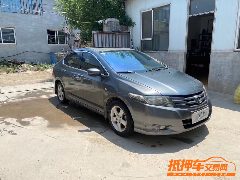 青岛10年本田锋范3