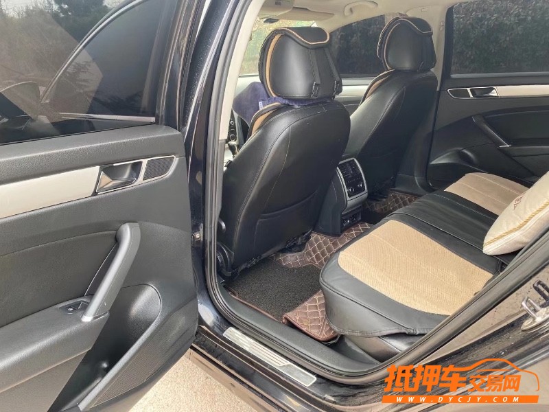 青岛14年大众帕萨特8