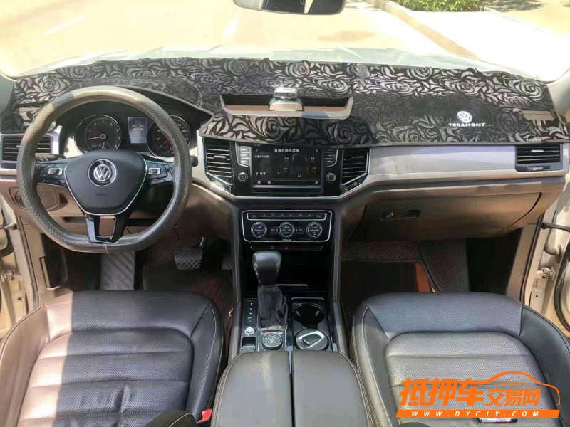 潍坊17年大众途昂5