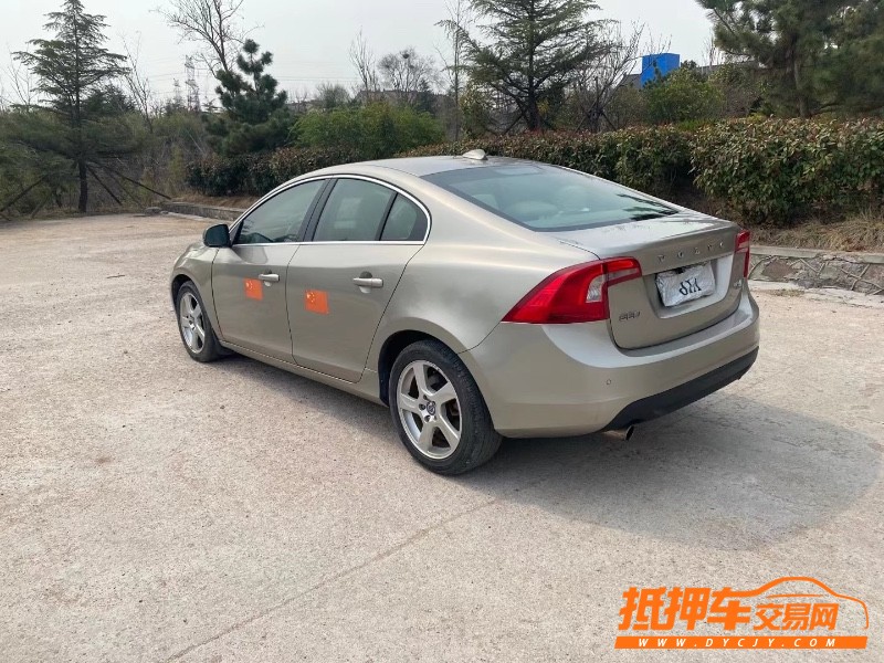青島12年沃爾沃S60L7