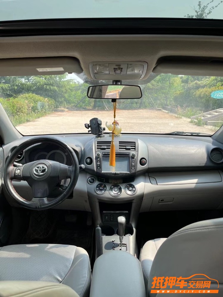 青岛10年丰田RAV42