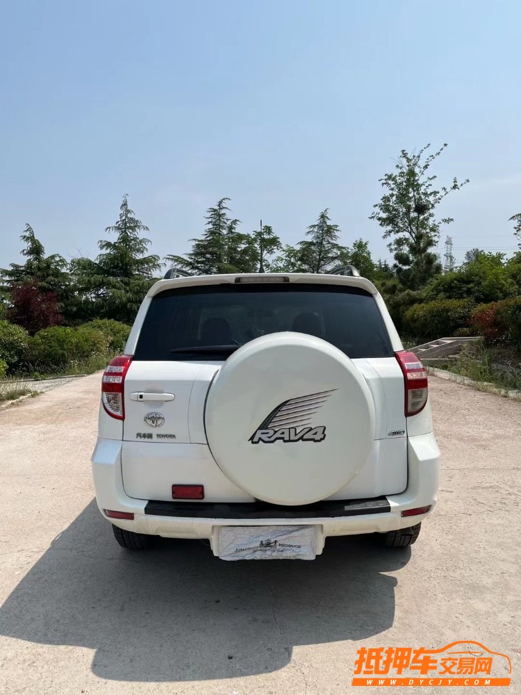 青岛10年丰田RAV46