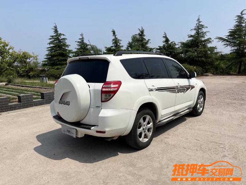 青岛10年丰田RAV47