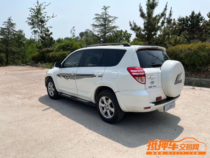 青岛10年丰田RAV49