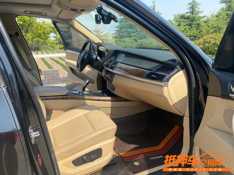 青岛09年宝马X57