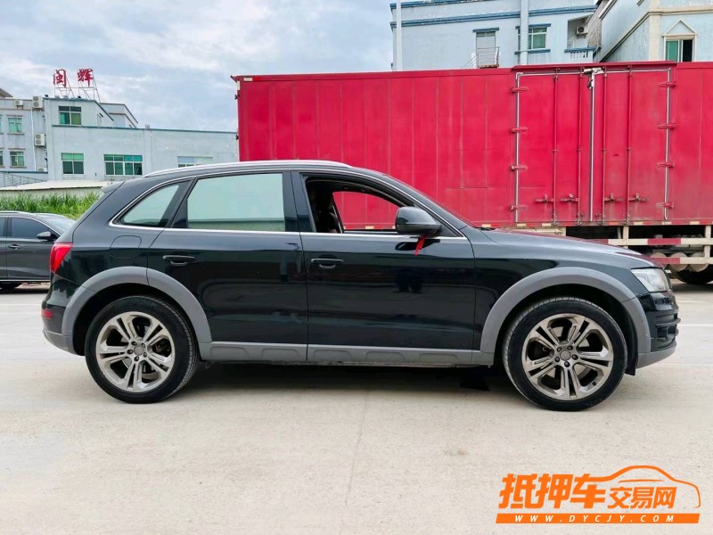 东莞10年奥迪Q58