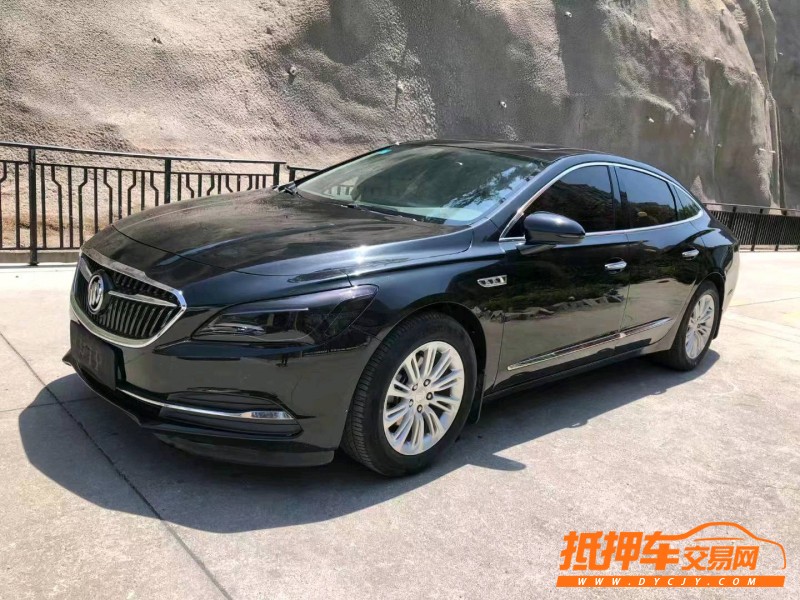 潍坊18年别克君越3