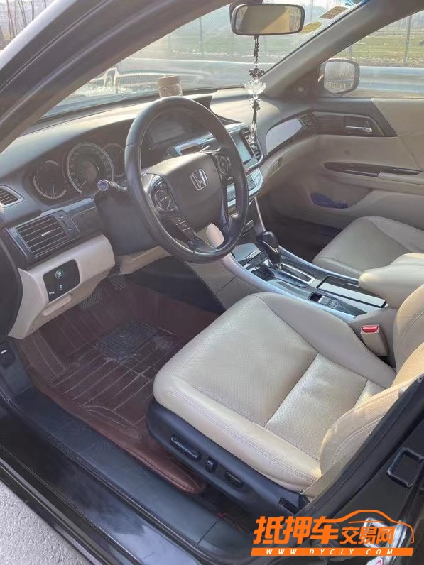 徐州13年本田雅阁4