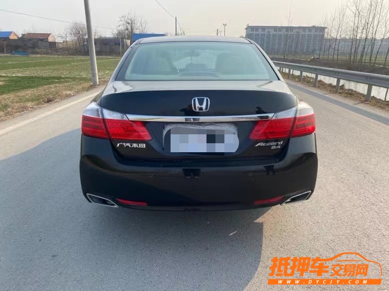 徐州13年本田雅阁9