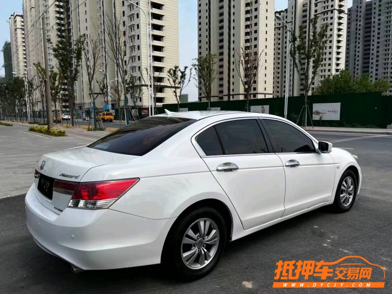 盐城12年本田雅阁9