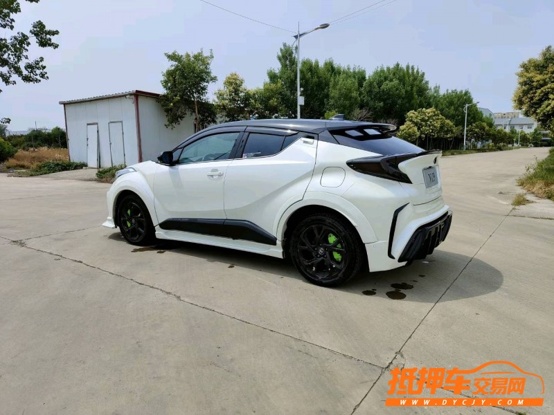 北京21年丰田CHR8