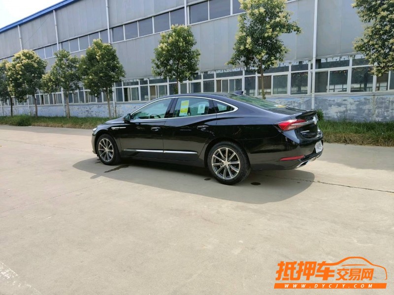 北京22年别克君越8