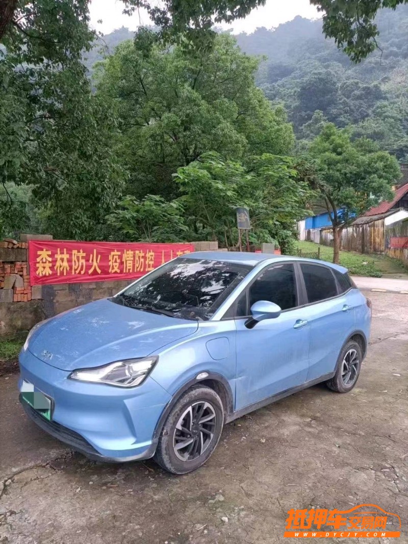 溫州21年哪吒U8