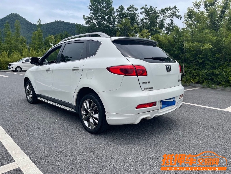重慶14年納智捷大7 SUV3