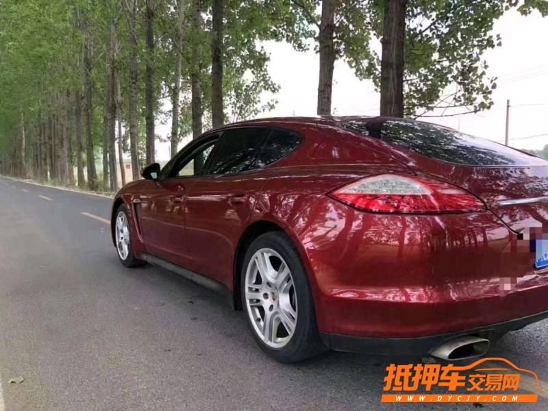 潍坊11年保时捷帕拉梅拉7