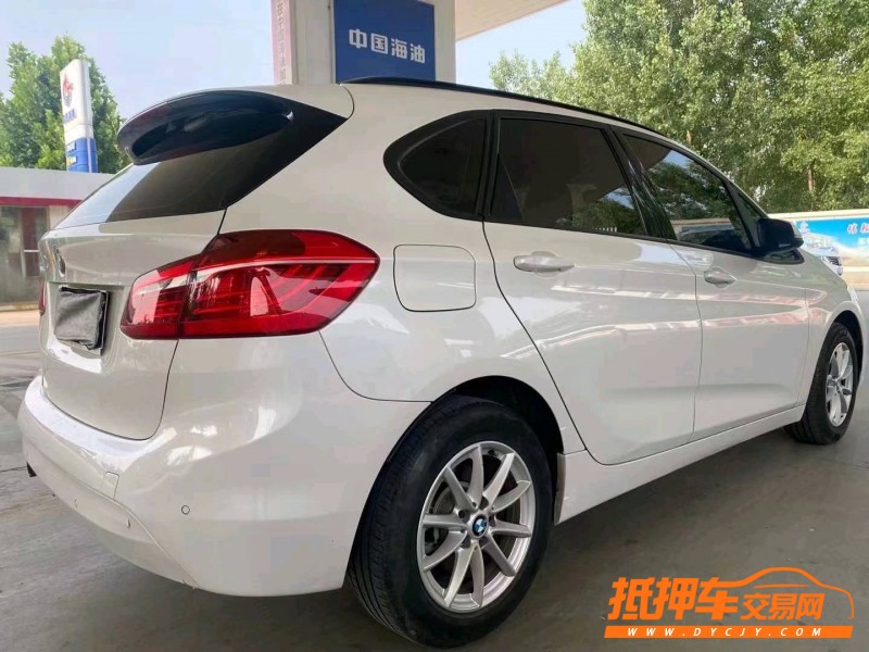 潍坊17年宝马2系5