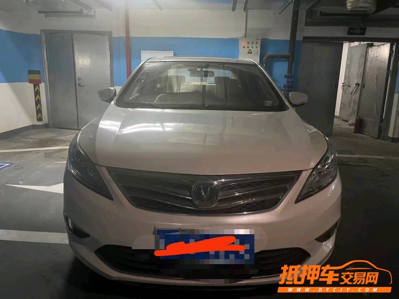 重慶15年長安汽車逸動5