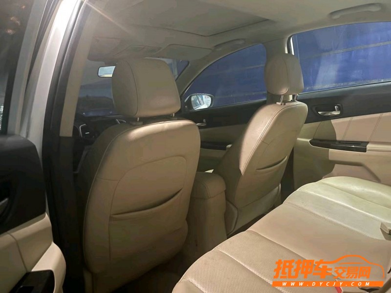 重慶15年長安汽車逸動3