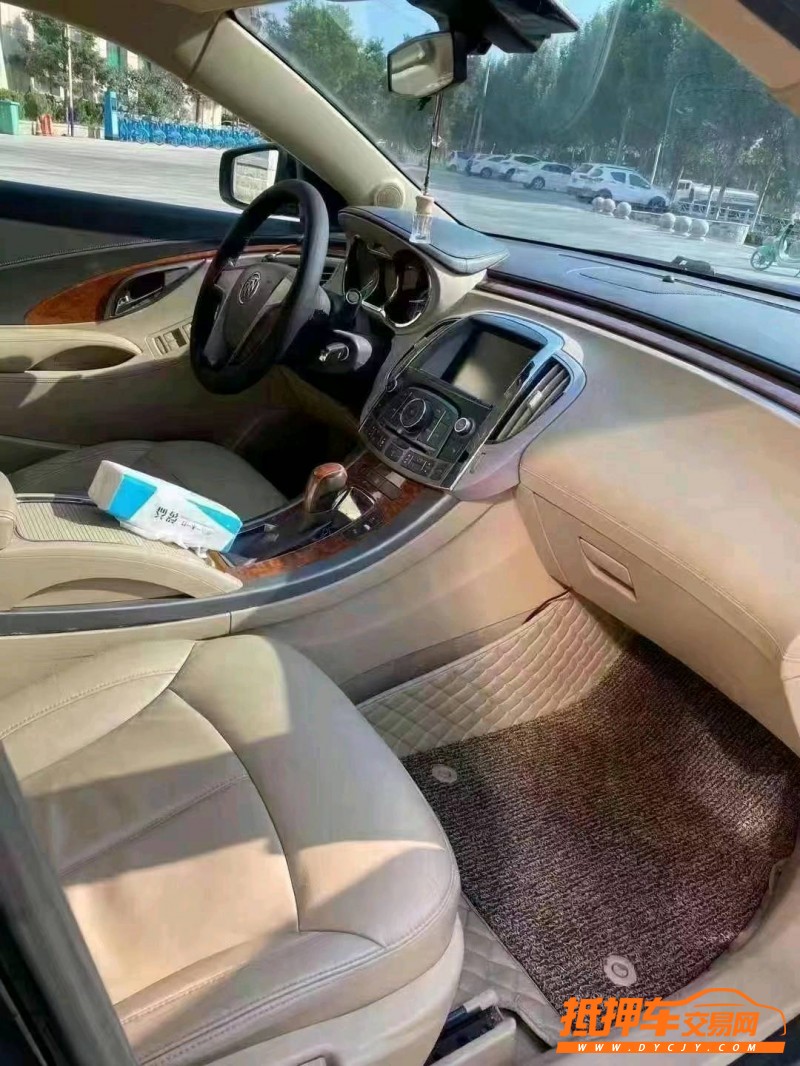 潍坊12年别克君越7