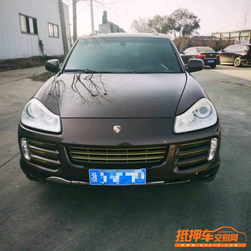 徐州10年保时捷卡宴1