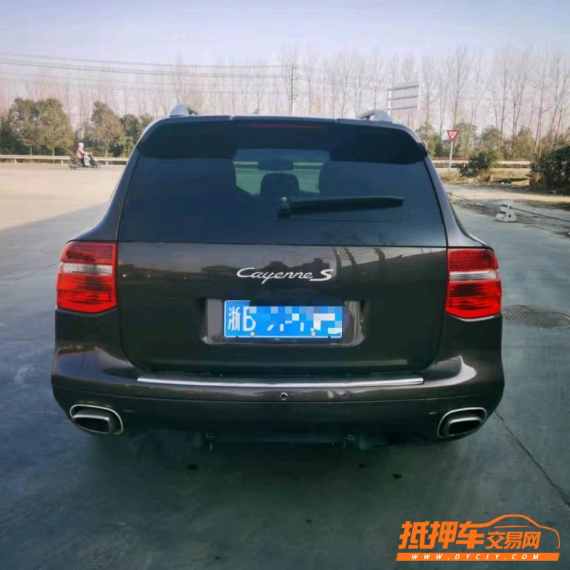 徐州10年保时捷卡宴2