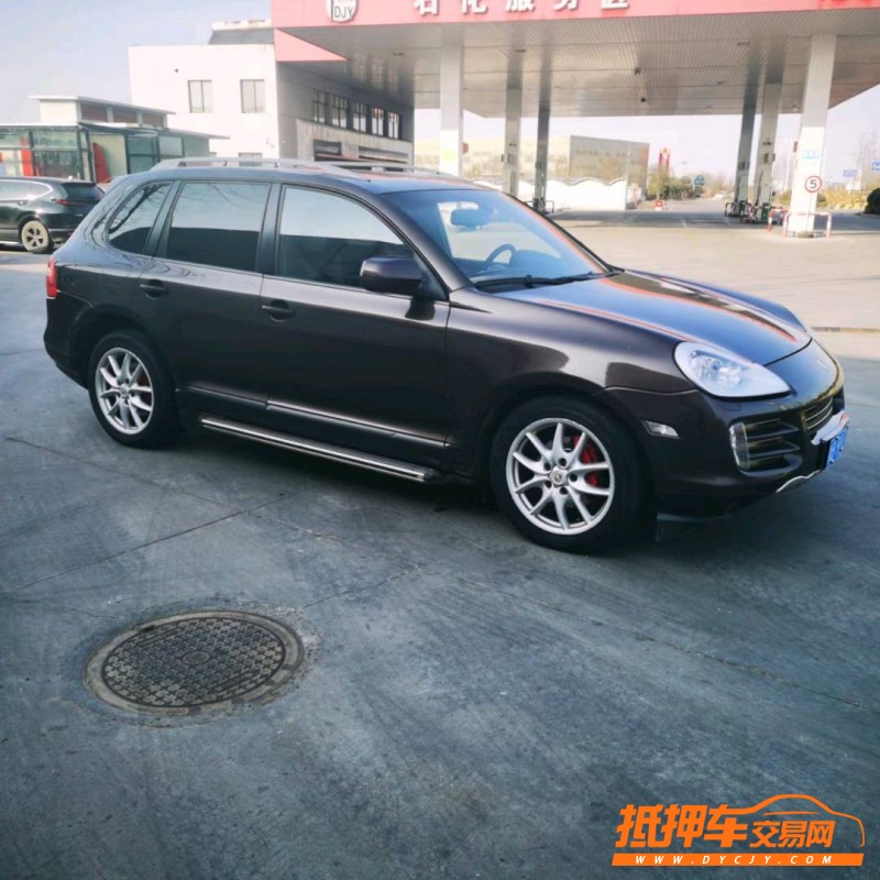 徐州10年保时捷卡宴3