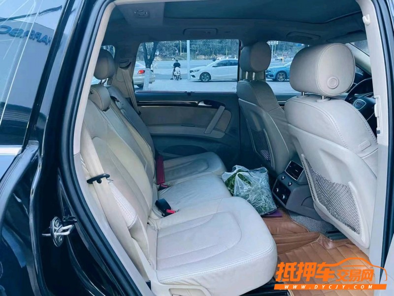 昆明15年奧迪Q75