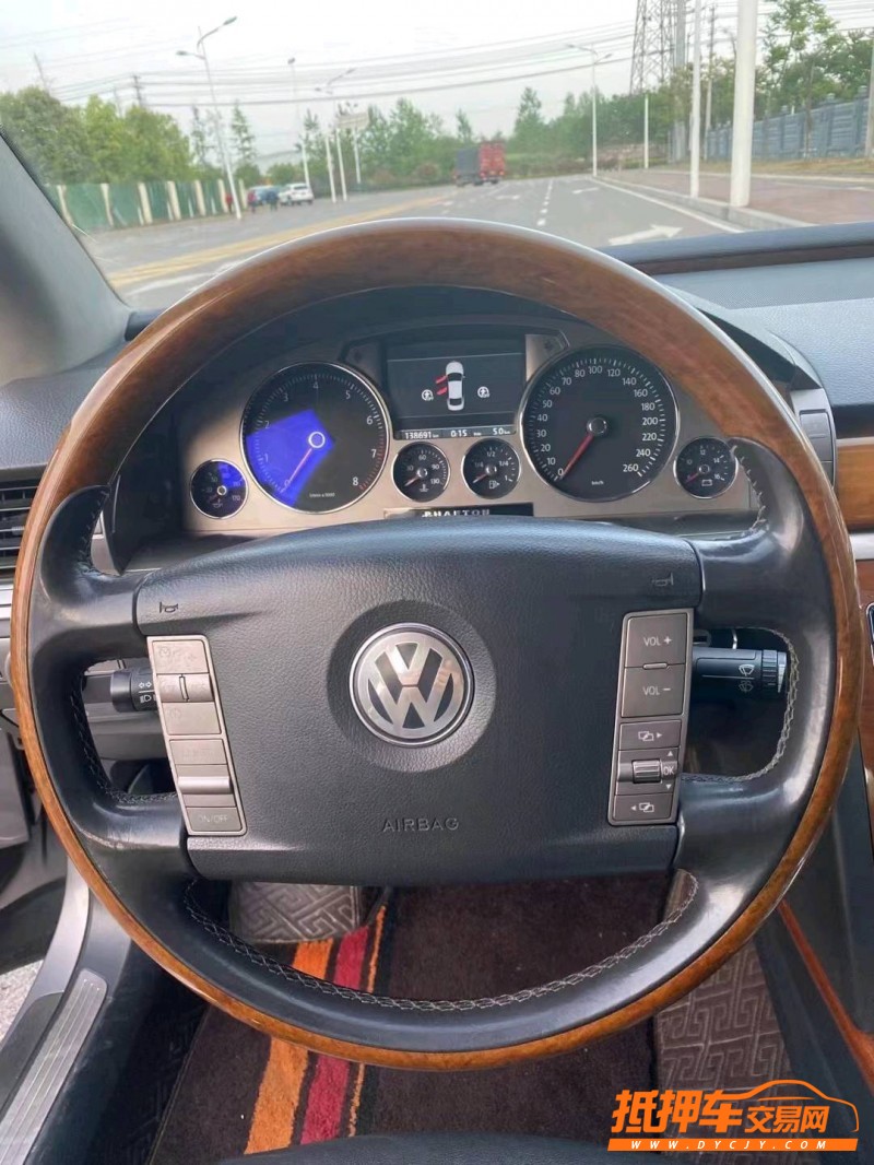 北京10年大众辉腾3