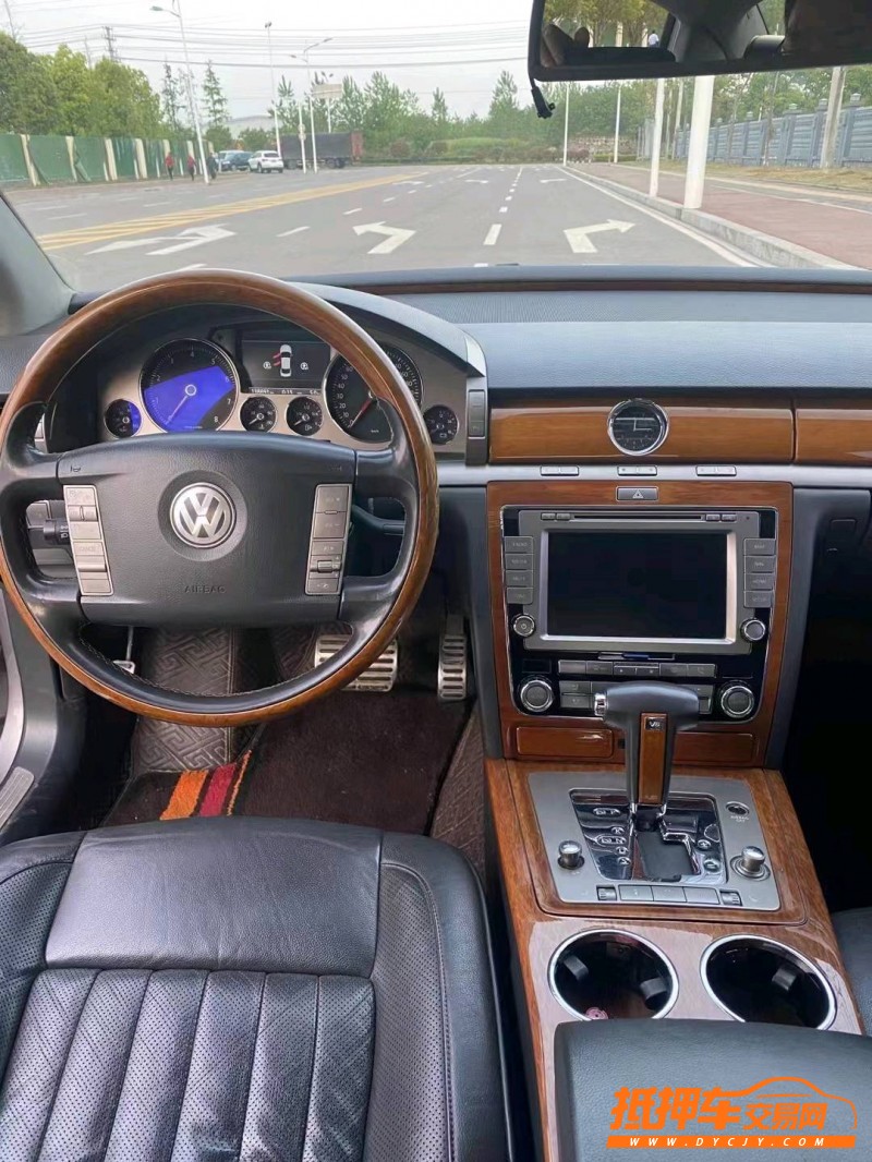 北京10年大众辉腾7